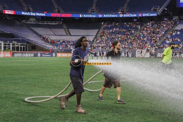 REVS_vs_WHITECAPS_8-12-2017