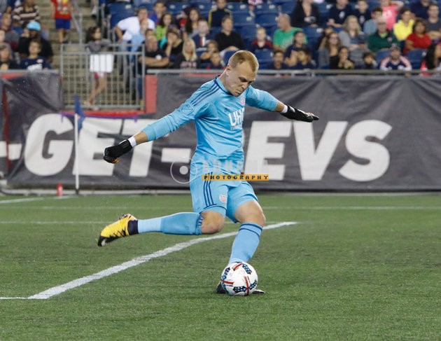 REVS_vs_WHITECAPS_8-12-2017