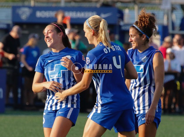 BREAKERS_and_ORLANDO_PRIDE_8-19-2017