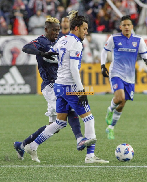 Wilfried Zahibo (23), Maximiliano Urruti (37)