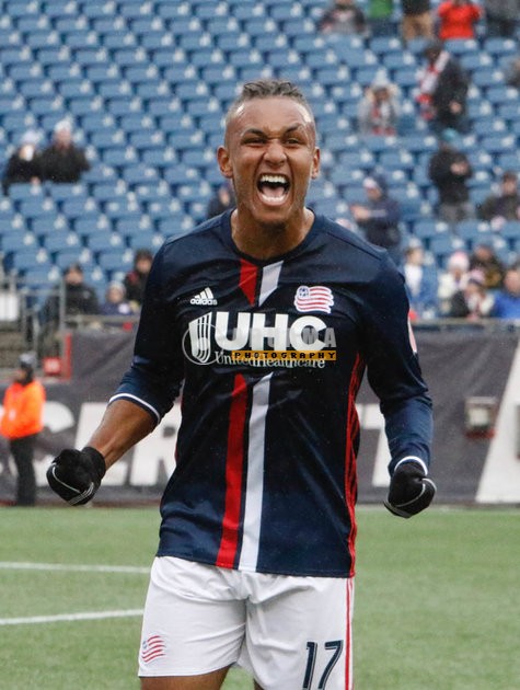 Juan Agudelo (17) celebrates goal
